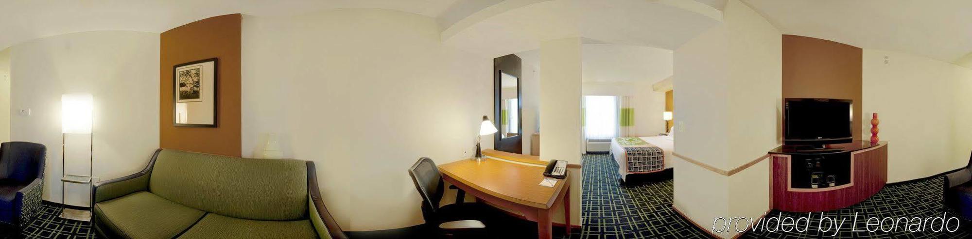 Fairfield Inn & Suites Милледжвилл Экстерьер фото