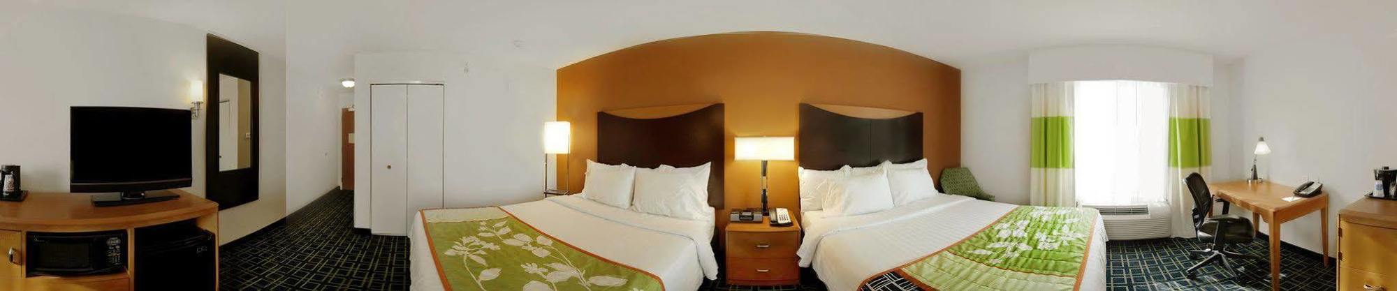 Fairfield Inn & Suites Милледжвилл Экстерьер фото