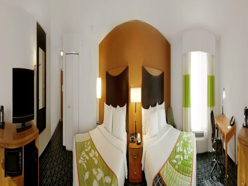 Fairfield Inn & Suites Милледжвилл Экстерьер фото